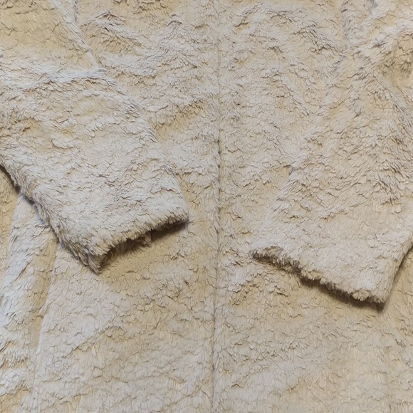 Coat - Picture 2 of 3